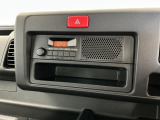 【ラジオデッキ】AM/FM対応!ラジオを聴きながら、運転中もリラックス♪