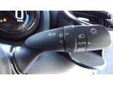 ライトもAUTO機能が付いていて、暗くなると自動で点灯し、明るくなると自動で消灯するので、大変お役にたちますよ!!