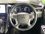 【純正革巻きステアリング】上質な革を使用することで、手にしっかり馴染みとても運転しやすいハンドルです♪