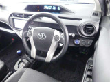 【運転席】運転席周りの画像です。プロの手で隅々までクリーニングしています。ご来店いただき実際に見てみてくださいね☆