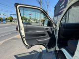 信頼と安心のアップルです。当店で買取をした車を厳選して並べさせて頂いております!下取りのご相談もお気軽に御相談ください!御不明な点・ご質問はお店までご連絡を下さい。無料電話 0078-6003-118510 です。