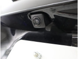 バックカメラが付いているので後方確認が非常にしやすいです。今や運転初心者も熟練者も必須装備!ついていて損はないですね♪