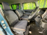 運転席シート廻りは使用感も少なく、良好な状態となっています。丁寧に使われていたことがよくわかりますね。
