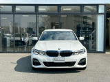 時を経ても深い魅力を放ち続けるBMW。より快適にお乗り頂くためにサポートプログラムをご用意しております。※認定中古車保証は登録日より最長4年間まで延長が可能です。