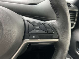 【クルーズコントロール】アクセルペダルを踏み続ける必要がなくなるため、高速道路などの運転が楽になり、無駄な加速や減速が抑えられるため、燃料効率も高まります。