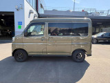当社の納車前点検・サービスの内容は、車検点検・法定12ヶ月定期点検・油脂類の点検及び交換・バッテリーの点検及び交換等を行い、良好な状態にてご納車させていただきます。