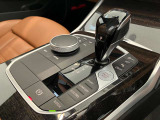 駆け抜ける歓びがキャッチフレーズのBMWですが、アイドリングストップ機能や電動パワステ等により、燃費、環境性能の向上にも貢献しています。
