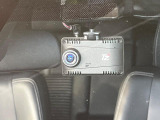 【ドライブレコーダー】ドライブレコーダー装備!走行中はもちろん、あおり運転や事故に遭遇した際、映像で記録し、万一のリスクに備えます。※記録用SDカードはお客様ご自身でご準備いただく必要があります。