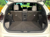 普段のお買い物や通勤、送迎等に十分な荷室スペースを確保しております。セカンドシートを倒すと、大きな荷物の積載も可能です♪