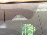 【エマージェンシーブレーキ】走行中に前方の車両等を認識し、衝突しそうな時は警報とブレーキで衝突回避と被害軽減をアシスト。より安全にドライブをお楽しみいただけます。