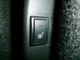 運転席シートヒータースイッチ