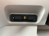有料道路のレーン通過に便利なETC車載器を装着しています。ご利用にはセットアップが必要となります。