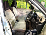 運転席シート廻りは使用感も少なく、良好な状態となっています。丁寧に使われていたことがよくわかりますね。