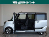 両側パワースライドドア付きだから、狭い駐車スペースなどでの 乗り降りラクラク!小さなお子さまのいるご家庭には嬉しい装備。