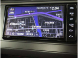 純正ナビを装備。タッチパネル式で使いやすく、お出かけもラクラクです。