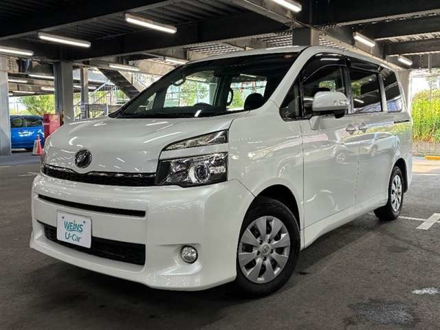 トヨタ ヴォクシー 