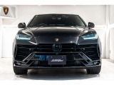 URUS Performante Nero Helene