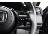 Hondaセンシングの機能のひとつ、アダプティブクルーズコントロール付!アクセルから足を離しても設定したスピードと前車との車間を保ち走行してくれます!車線維持もアシスト☆高速道路で疲労軽減ですね☆