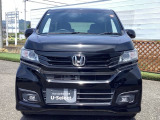 自社整備工場で点検整備をおこなってからお渡ししています。車検が残っている場合は『12ヶ月点検整備』を、車検整備付きの場合は『車検整備』をおこないます。整備費用は車両本体価格に含まれています。