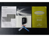 メンテナンスノート、取扱説明書付いています!おクルマの情報が、ギュッと凝縮★ 今までの整備記録が記載されている、大事な物です★