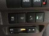 ホンダが推し進める総合先進安全装備のセンシング搭載! 衝突や斜線はみだしなどの危険が予測される時、センサーが警告。ヒューマンエラーを高度先進技術が補完してくれます。