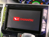 【メーカー純正8型ナビ】インテリアに溶け込むスタイリッシュな「専用設計」メーカーナビを装備♪視認性や操作性など基本性能にも優れ、より上質なカーライフをお楽しみいただけます。