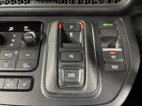 スイッチ操作で簡単にパーキングブレーキがかけれます!