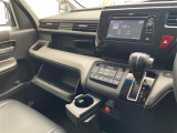 【オートエアコン】車内温度を感知して自動で温度調整をしてくれるのでいつでも快適な車内空間を創り上げます!