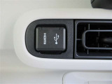 車内でお好きなエンタメ楽しめるHDMI&USBポート