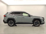 R1 TOYOTA LAV4 2.0アドベンチャーアーバンカーキが入荷しました♪