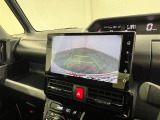 バックカメラついてます。しかもディスプレイオーディオ♪見た目もスマートで操作も簡単。車内の快適さがグッと上がるので日ぜひ一度使ってみてください