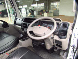 1年保証付(期間中走行距離無制限)全国の日産サービス工場にて保証が受けられるのでお出かけ時でも安心です★2年延長保証も有ります! 『ワイド保証プレミアム』 詳しくはスタッフまでお問い合わせ下さい!