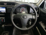 運転席からの視界が広く、車両感覚がつかみやすいので街中でも安心です