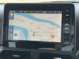 【大画面メモリーナビ&フルセグチューナー】 日産純正大画面ナビです!TVは高画質のフルセグチューナー搭載です!AV機能も沢山ありますし、ブルトゥースオーディオで音楽再生OKです♪