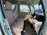 運転席シート廻りは使用感も少なく、良好な状態となっています。丁寧に使われていたことがよくわかりますね。