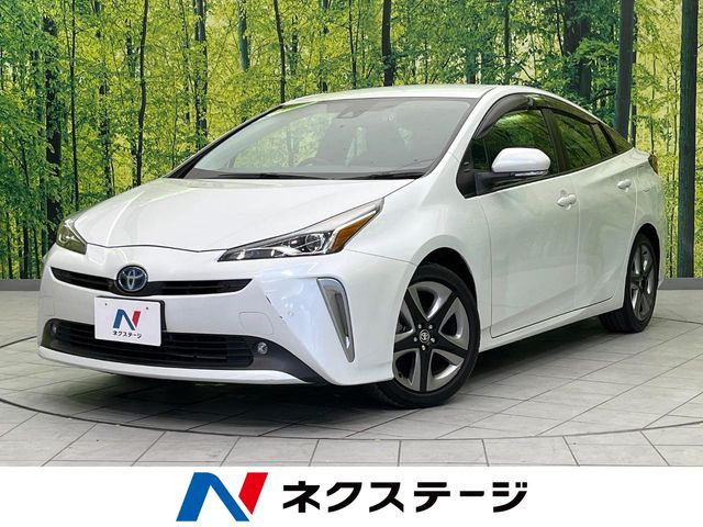トヨタ プリウス 