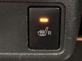運転席にはシートヒーターが付いています。最近の冬場は例年よりも寒くなっています。。。シートヒーターがあるとないとじゃ大違い!ぜひお試しあれ!