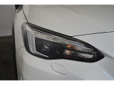 LEDヘッドライトで夜間の運転も安心です