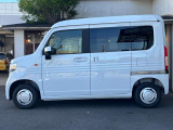 中古車といえど見た目はパリッと美しく!各種薬剤や研磨機器を使い分けてボディ細部までツヤツヤに仕上げます。ご購入時にはボディコーティング施工をセットでご注文がおすすめです♪