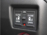 ◆両側電動スライドドア◆狭い駐車場でも乗り降りが楽々♪お子様が隣の車にドアを当ててしまう心配もございません!小さなお子様連れの方もこれで安心。