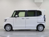 両側パワースライドドア付きだから、狭い駐車スペースなどでの 乗り降りラクラク!小さなお子さまのいるご家庭には嬉しい装備。