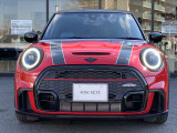 国道246号線沿い、南町田グランベリーパーク駅すぐ。MINI NEXT 東名横浜/〒194-0004 東京都町田市鶴間5-18-1/TEL:042-788-8027