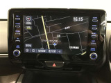 ディスプレイオーディオを装備。スマホとクルマをつなぐことで、これまでのナビに加えて、いろんなサービスが楽しめます。