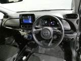 見通しのよいすっきりとした視界で、誰でも運転しやすいです。運転のしやすさは疲れにくさにも繋がりますよ♪