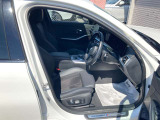 運転席は視界も良く、楽しく運転できます。