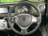 【ステアリングスイッチ】運転中、前方から目線をそらすことなく、オーディオ等の操作が可能な便利機能!安心&快適なドライブを演出してくれます♪