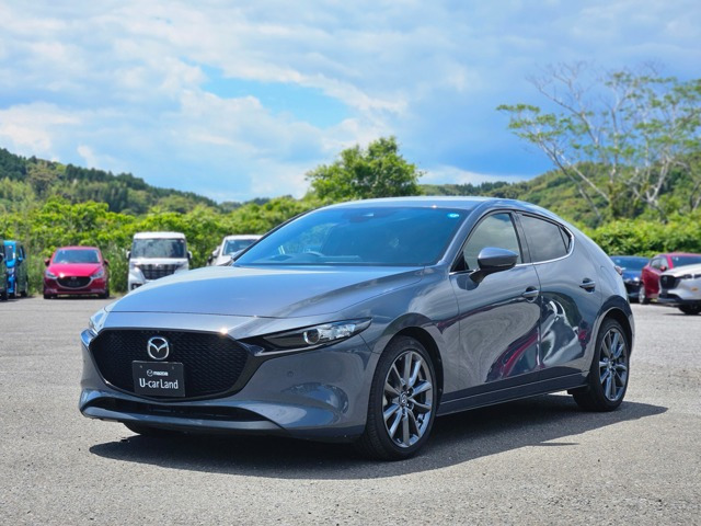 マツダ MAZDA3ファストバック 