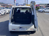使いやすいサイズ感のトランクルーム!荷物を積み込みやすいという実用性の高さも人気のポイント!