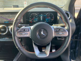 握りやすいハンドルの形状をしておりますので、お客様の運転をサポートしてくれます!