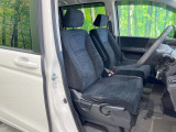 運転席シート廻りは使用感も少なく、良好な状態となっています。丁寧に使われていたことがよくわかりますね。